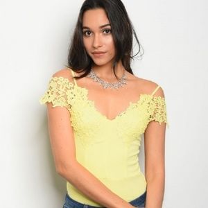 💛🎇Lace Bodysuit